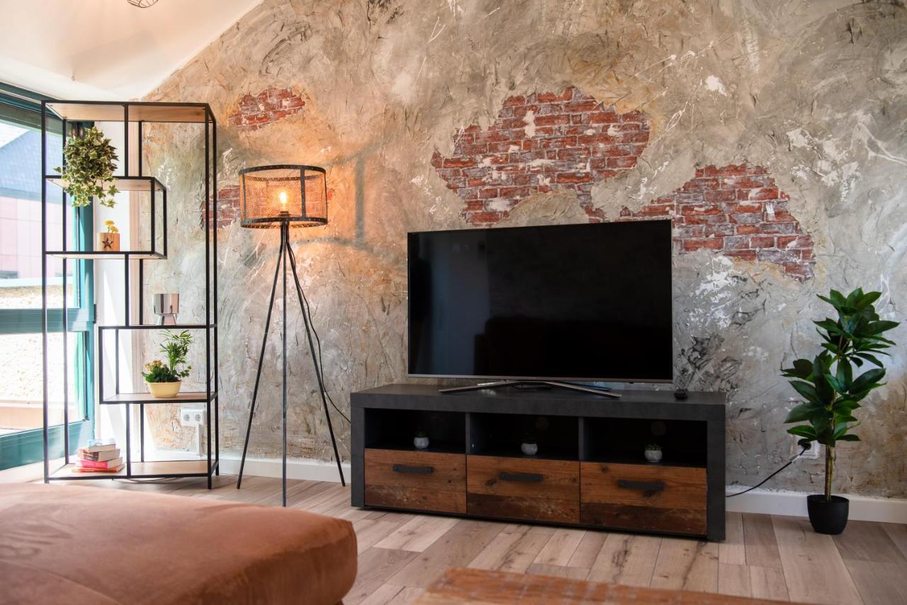 Industrie Stil Apartment Unweit Vom See Лосхайм Экстерьер фото